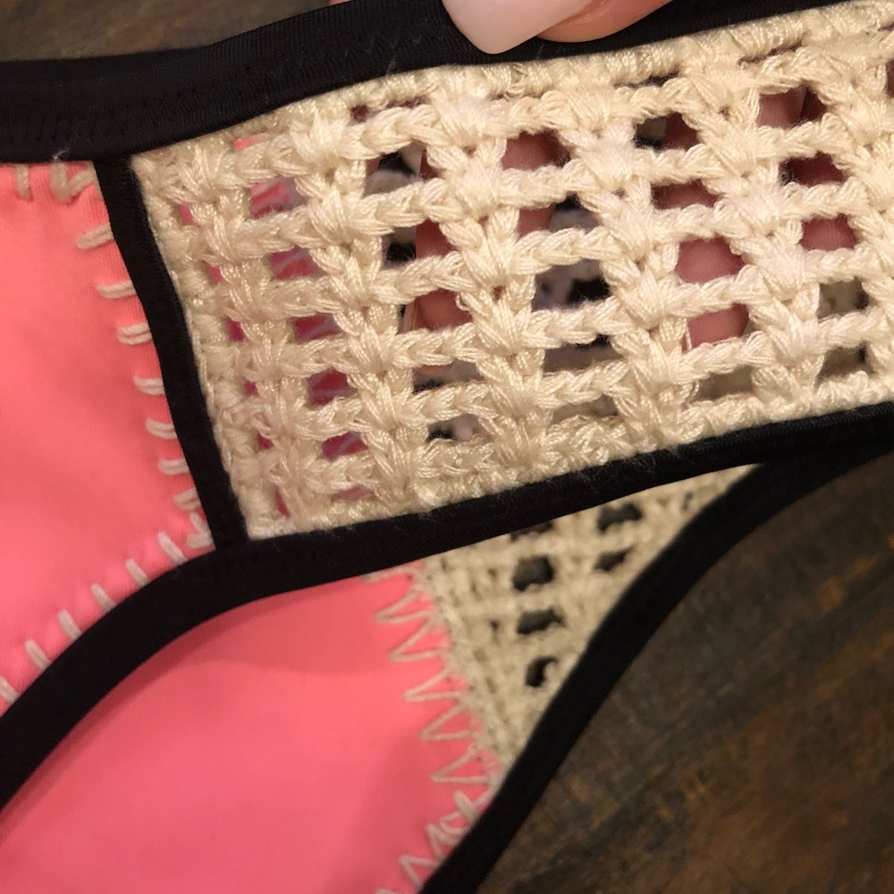 Victoria Secret bikini - Picture 8 of 8